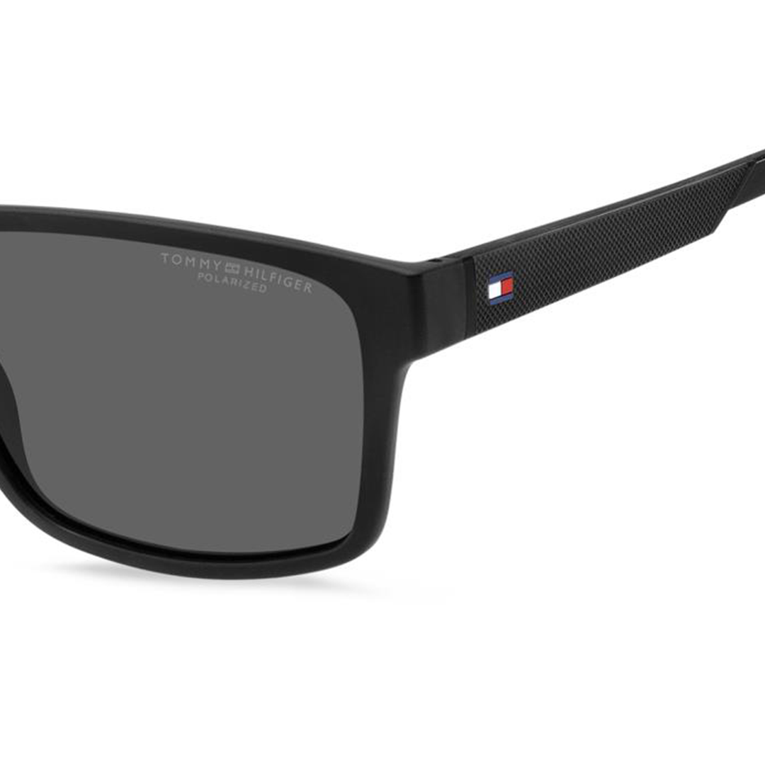 Tommy Hilfiger TH 2142/S-807‐SIYAH Erkek Güneş Gözlüğü