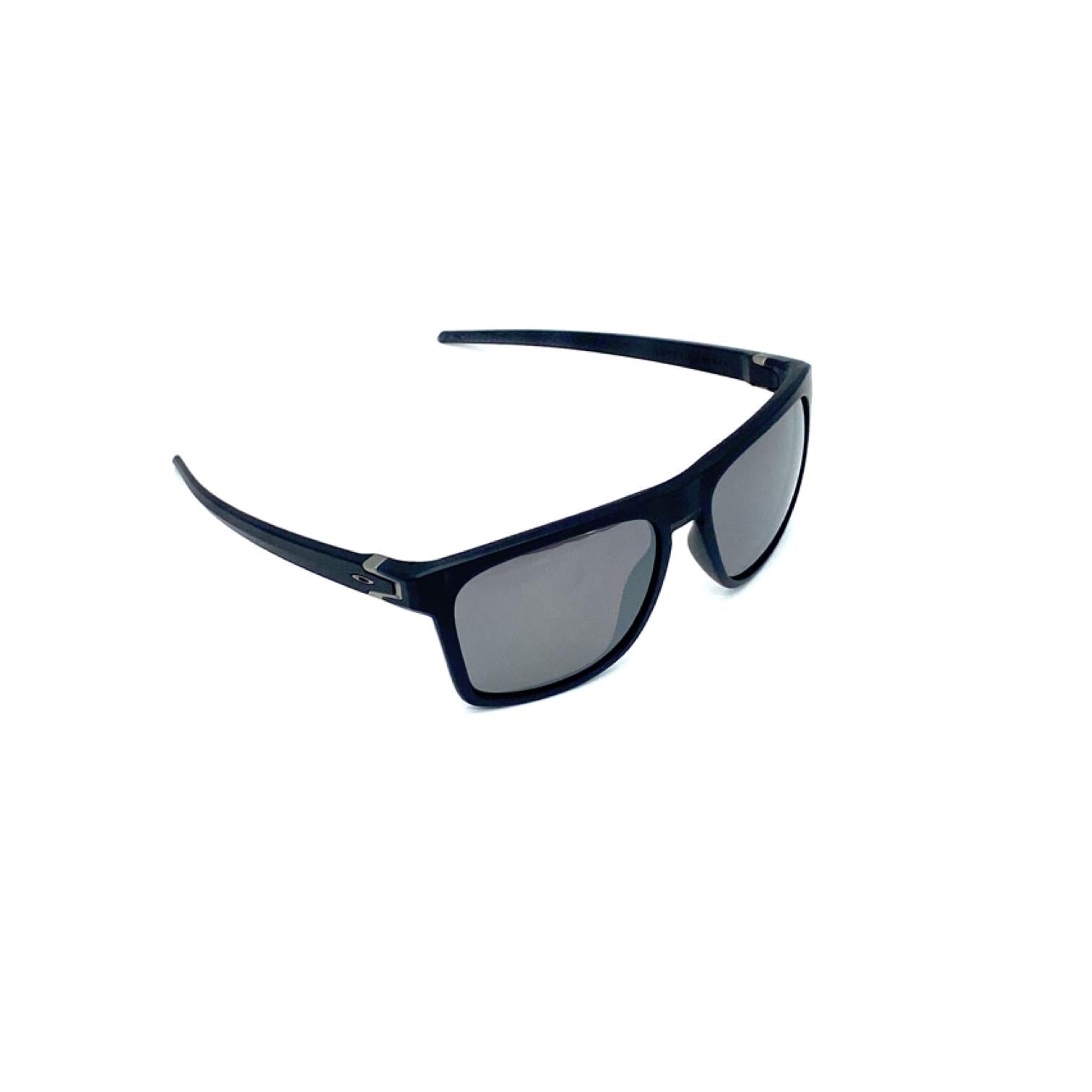 Oakley OO9100 910004 Erkek Güneş Gözlüğü
