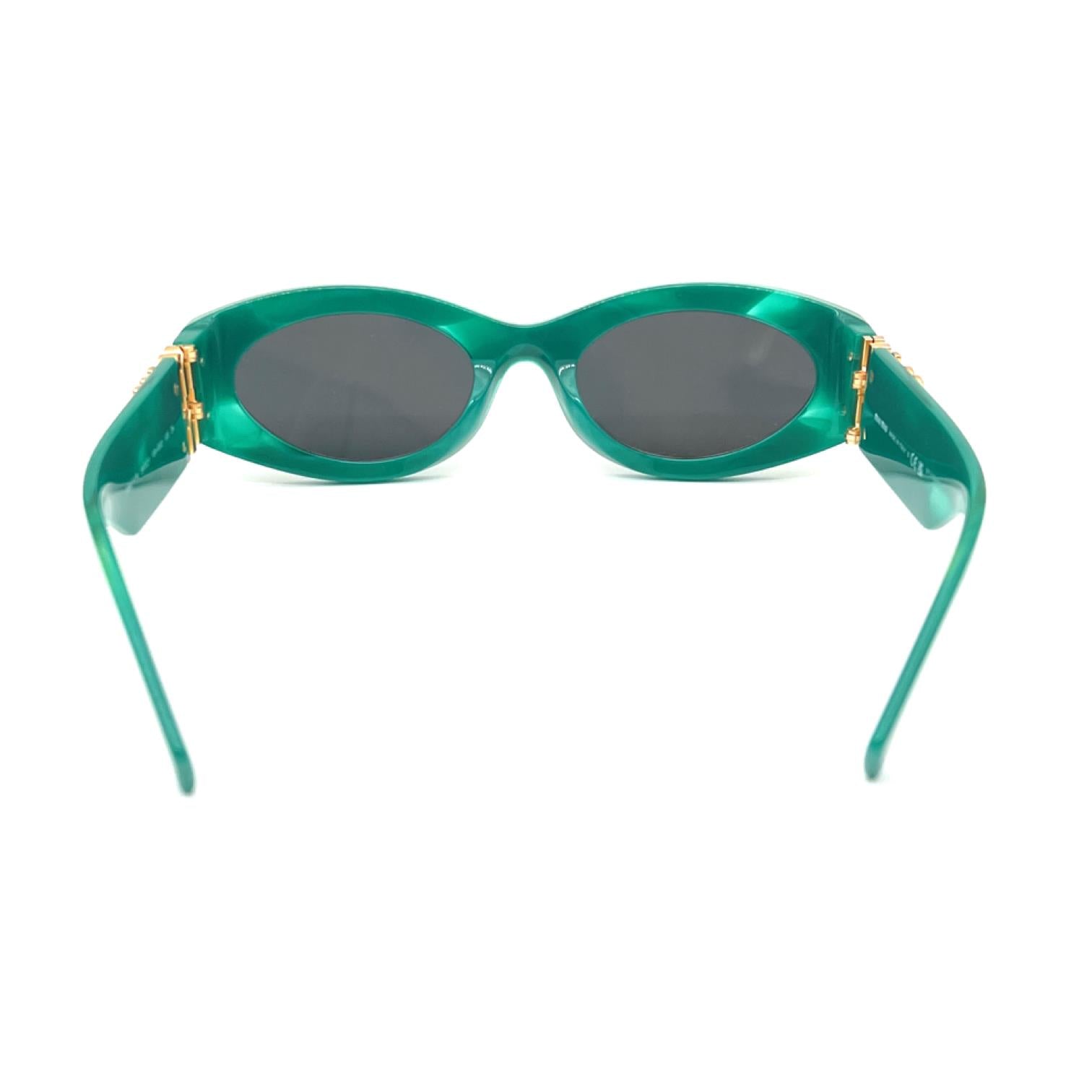 Miu Miu MU11WS 15H-550 Kadın Güneş Gözlüğü