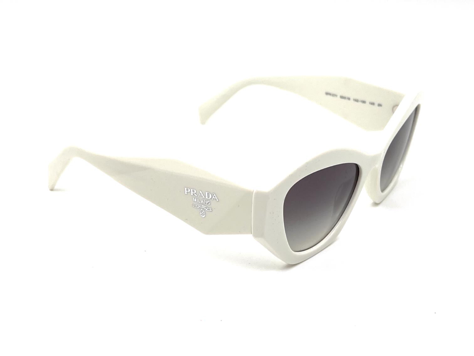 Prada PR 07YS 142130 Kadın Güneş Gözlüğü