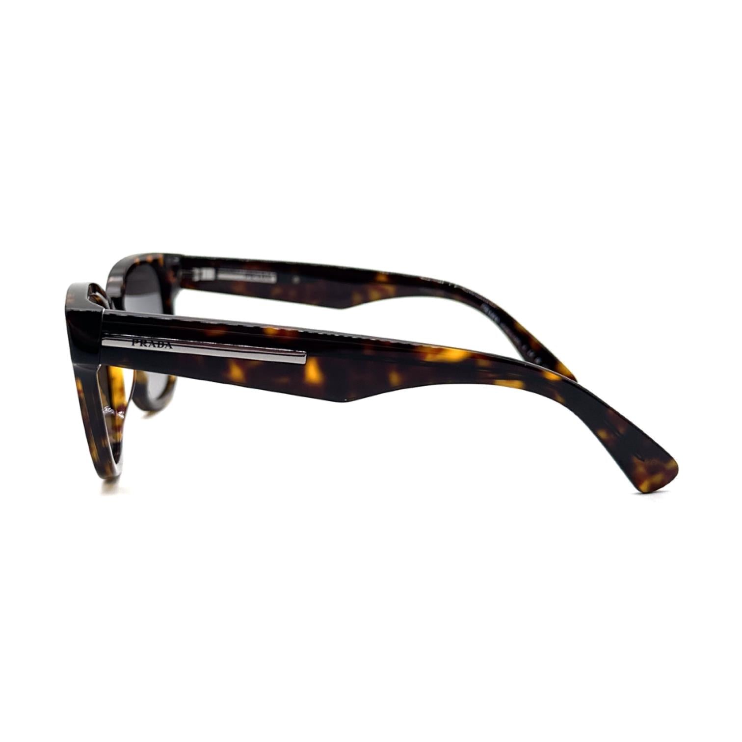 Prada PRA04S 19J09G Unisex Güneş Gözlüğü