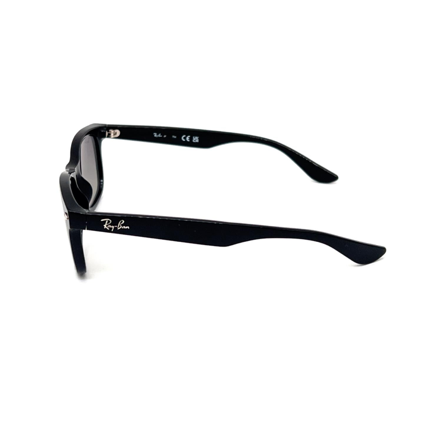 Ray-Ban RJ9052S 100 11 Çocuk Güneş Gözlüğü